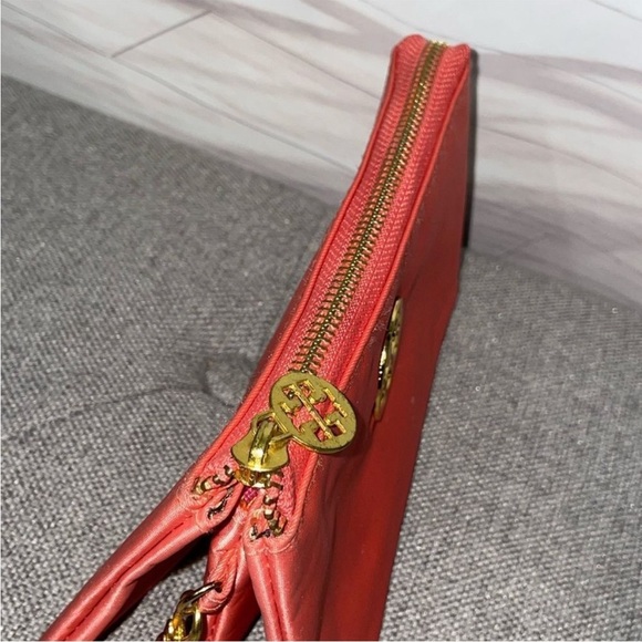 Tory Burch Pink Gold Logo Cameron Nylon Medium Wristlet Wallet- Pre Loved - Picture 5 of 13